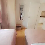 Two Bedroom Bambi Vir