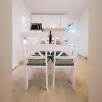 Two Bedroom Bambi * Vir