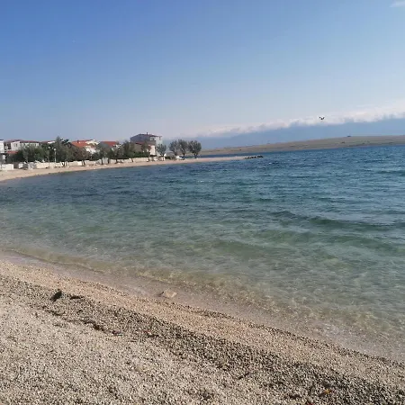 Two Bedroom Bambi * Vir